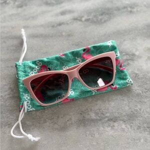 Chic Pink Sunglasses with Flamingo Pouch